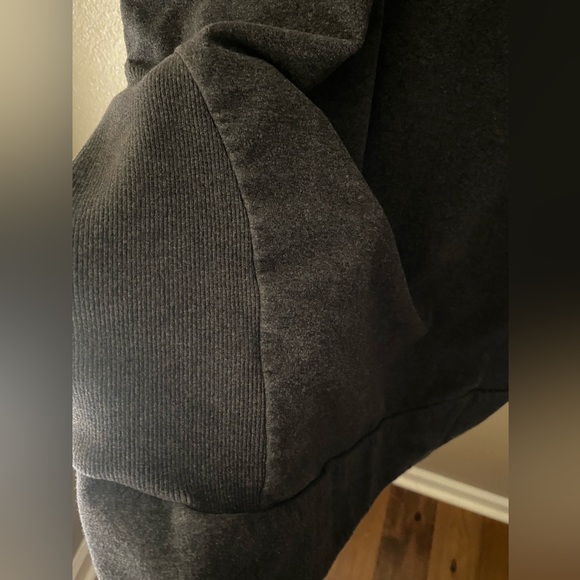 Sweaty Betty Funnel Neck Luxe Fleece Cropped Yoga Sweatshirt - Picture 6 of 10